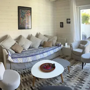  Hébergement de vacances Maison A
